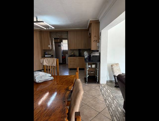 4 BEDROOM HOUSE FOR SALE IN RIVERSDALE